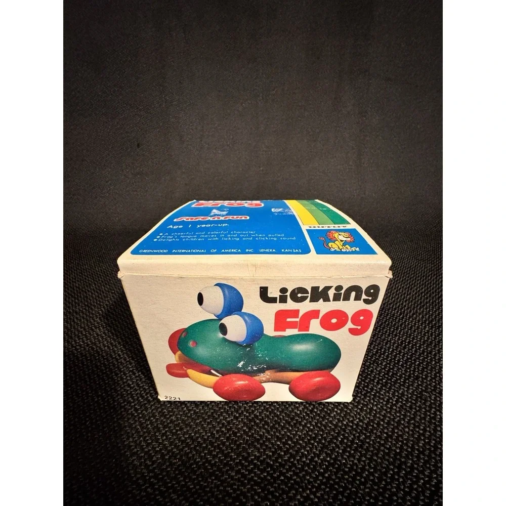 Vintage Safe-N-Fun Licking Frog Pull Toy w/ Original Box Plastic Rare